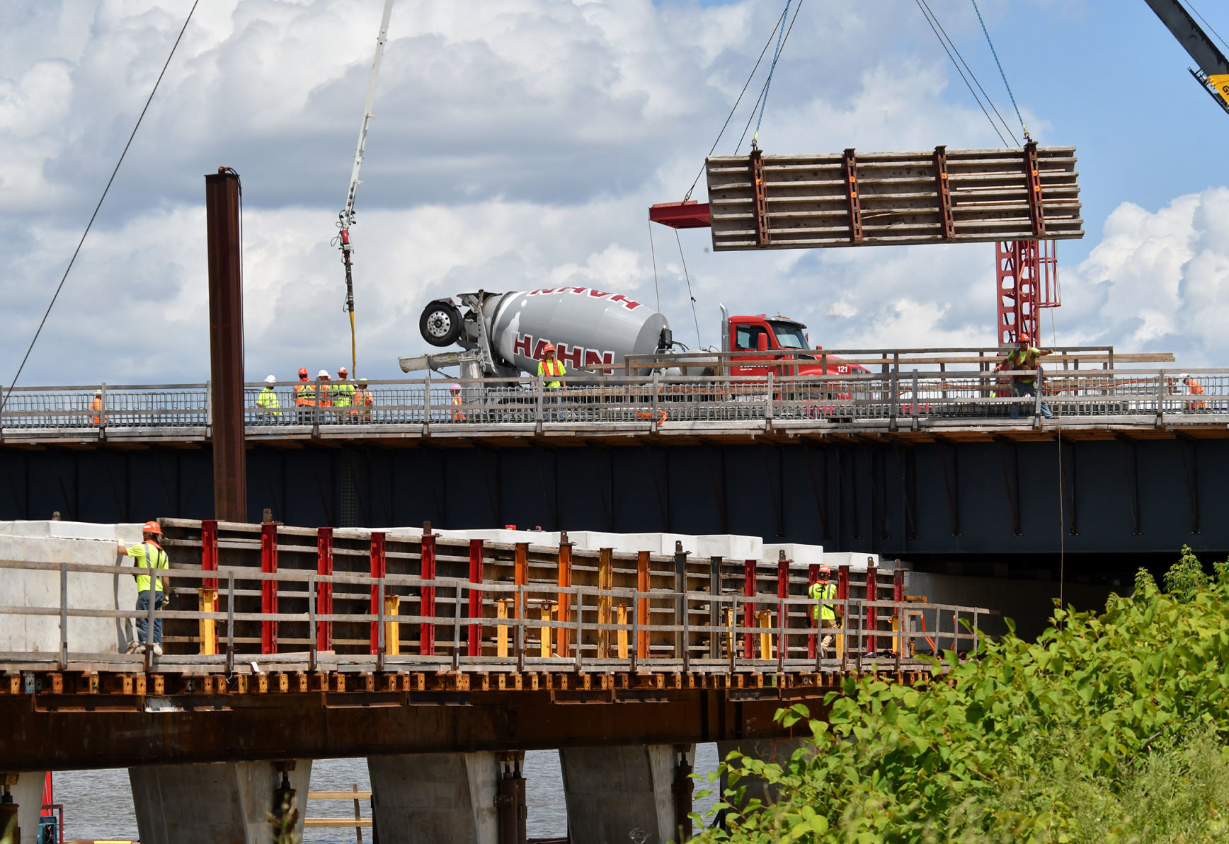 Interstate 74 bridge construction update
